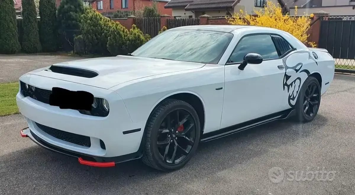 Usata Dodge Challenger 309 CV (227 kW) 2020 Bianco Coupé