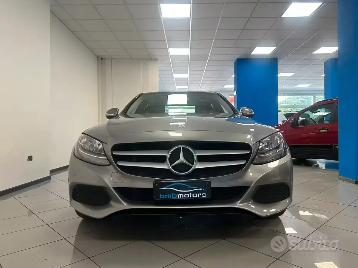 Usata Mercedes C220 Exclusive 170 CV (125 kW) 2014 Grigio Berlina