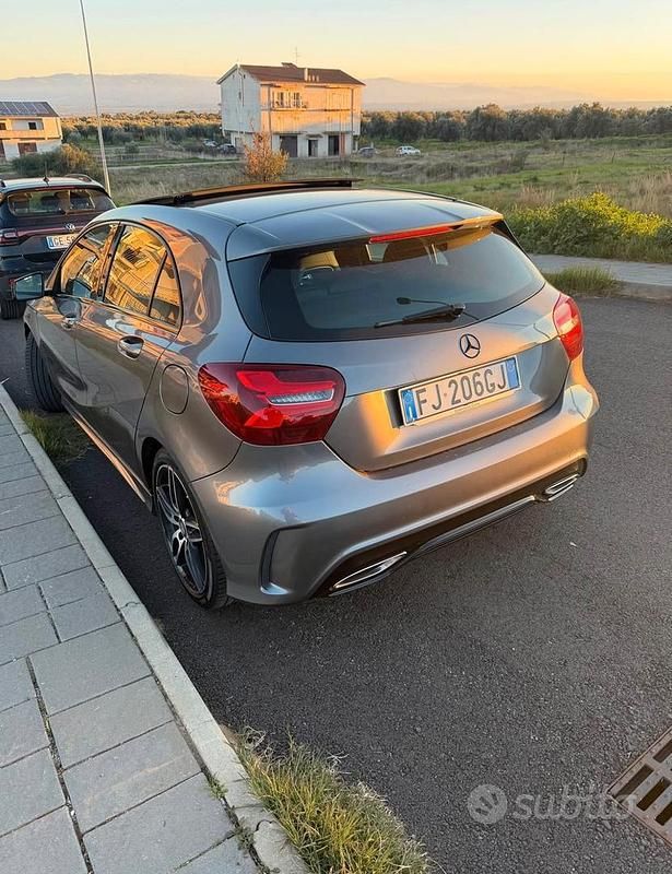 Usata Mercedes A200 2015 Grigio Berlina