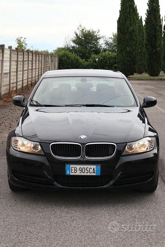 Usata BMW 316 116 CV (85 kW) 2009 Nero Berlina