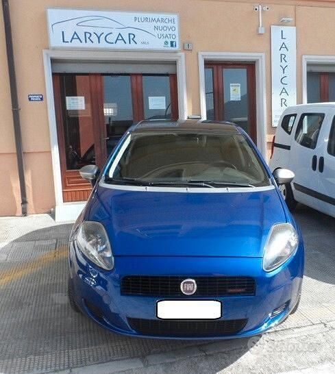 Usata Fiat Grande Punto Dynamic 90 CV (66 kW) 2009 Blu Utilitaria