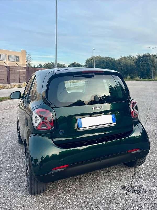 Usata Smart ForTwo Coupé 41 kW (56 CV) 2023 Utilitaria