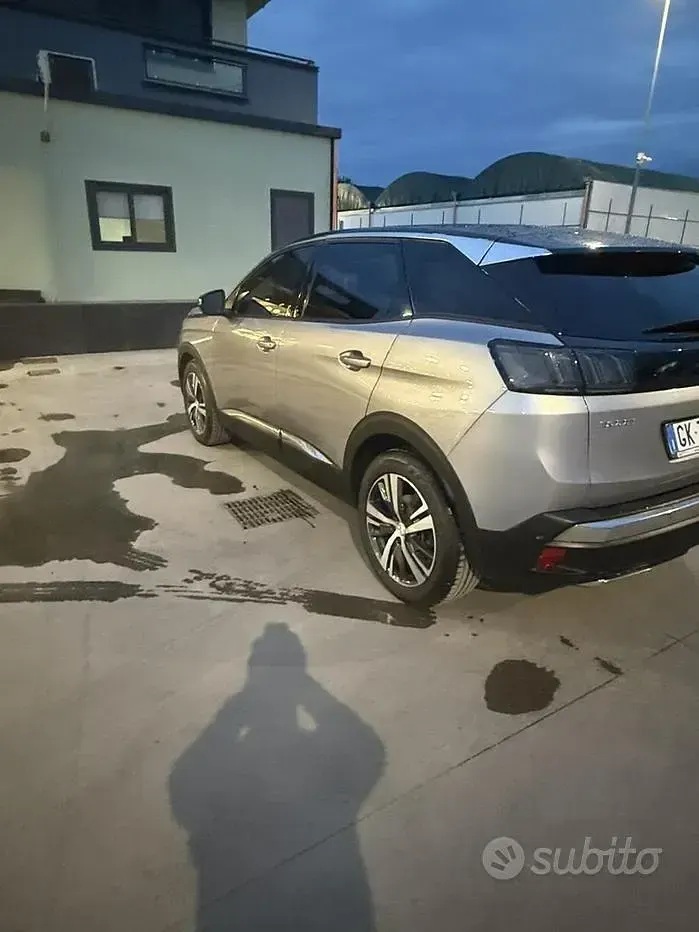 Usata Peugeot 3008 Allure 131 CV (96 kW) 2022 Grigio SUV