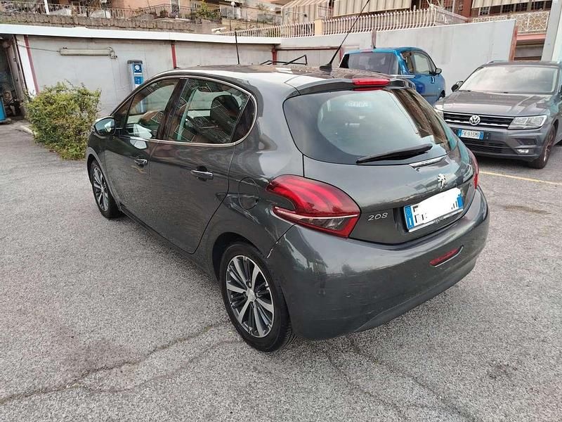 Usata Peugeot 208 Allure 82 CV (60 kW) 2017 Grigio Utilitaria