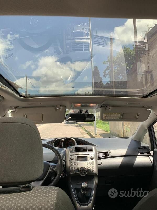 Usata Toyota Corolla Verso 130 CV (95 kW) 2009 Monovolume