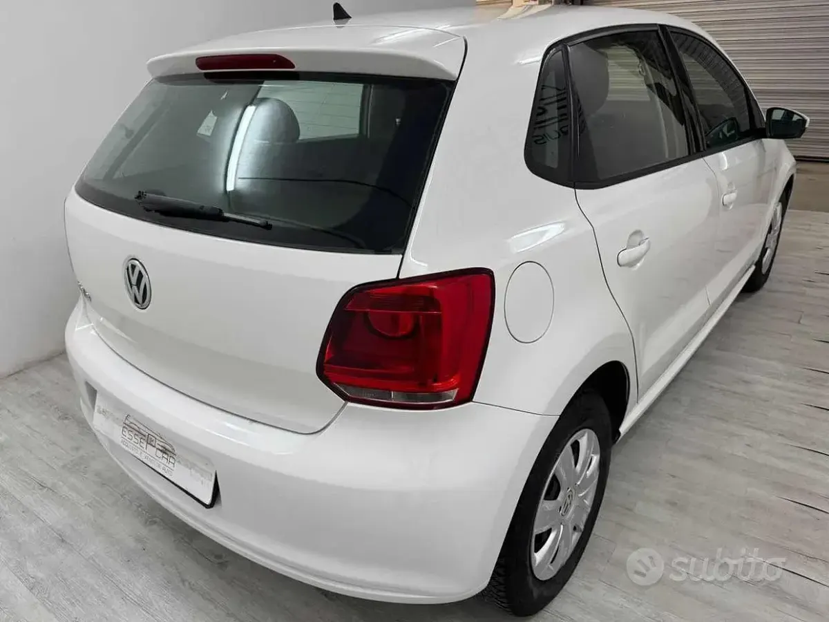 Usata VW Polo Trendline 60 CV (44 kW) 2012 Bianco Utilitaria