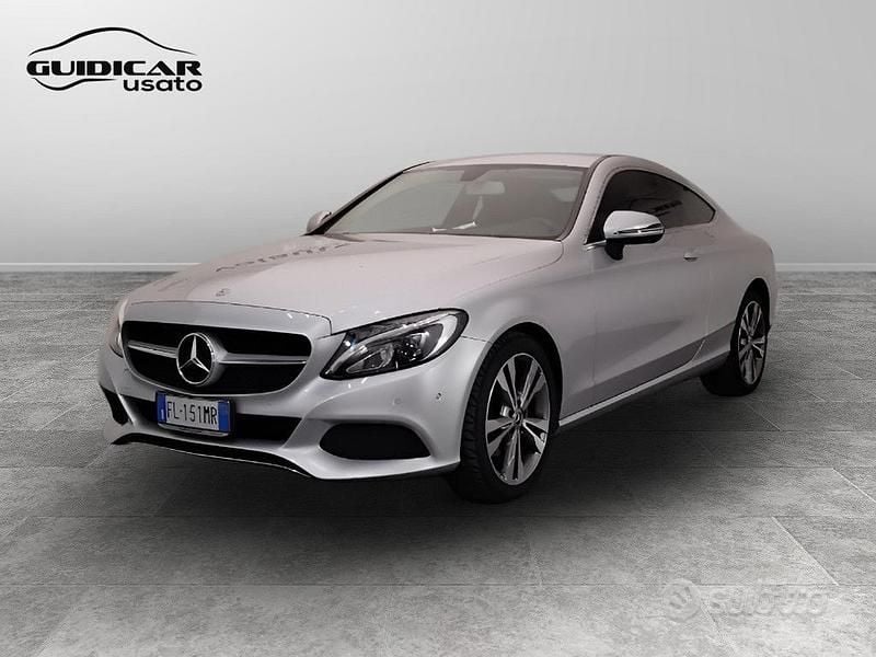 Argento Usata 2017 Mercedes C220 Premium Coupé | 24.300 € (Cara) - Immagine 1/4