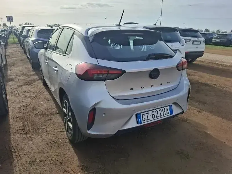 Usata Opel Corsa S 100 CV (73 kW) 2025 Kaolin white Utilitaria