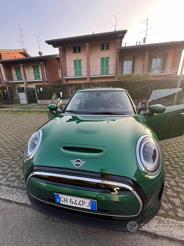 Usata Mini Cooper SE 75 kW (102 CV) 2021 Verde Utilitaria