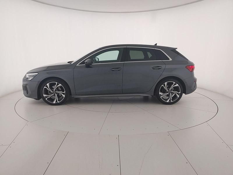 Usata Audi A3 S-Line 150 CV (110 kW) 2022 Grigio daytona perlato Berlina