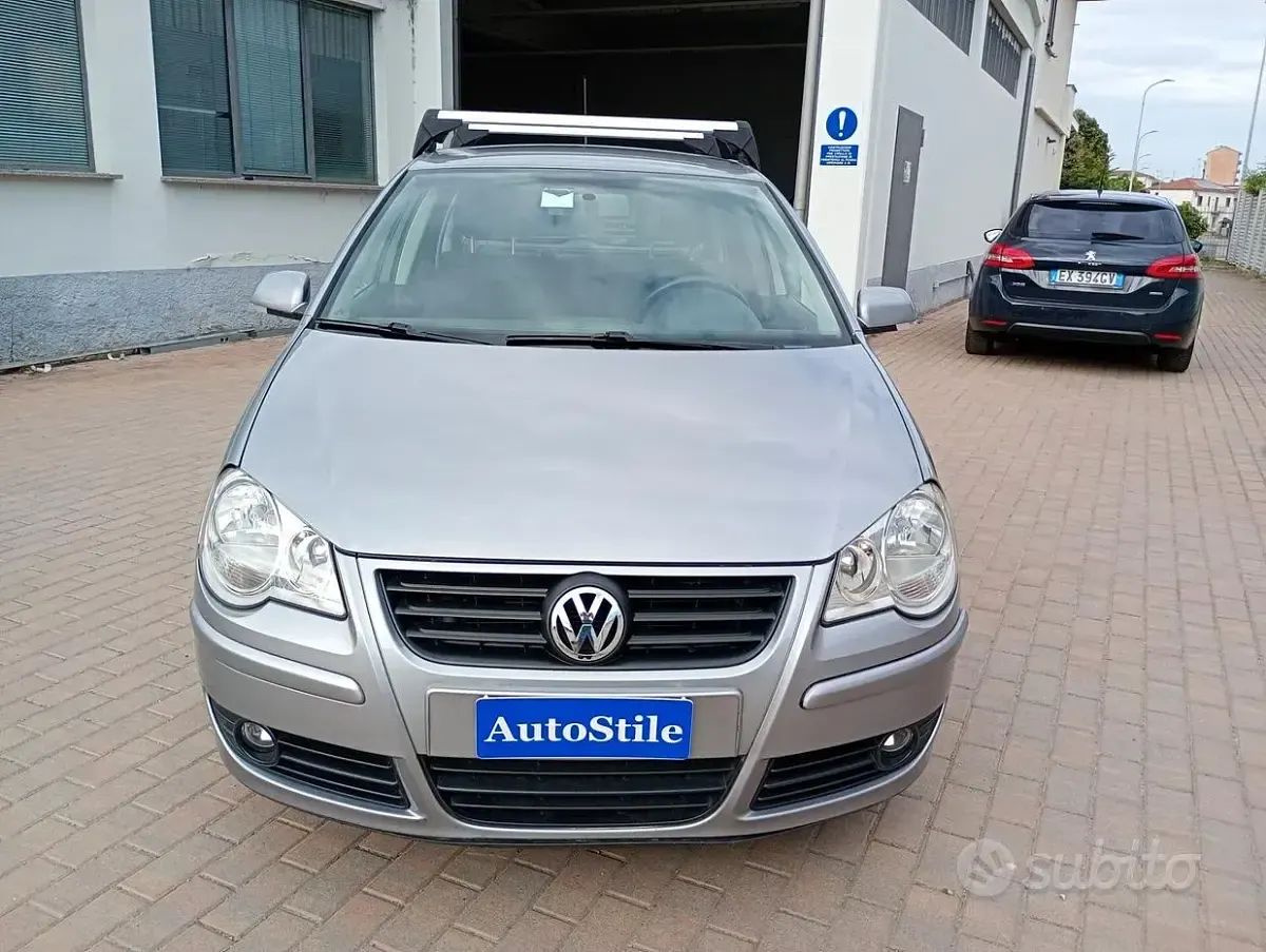 Usata VW Polo Comfortline 64 CV (47 kW) 2007 Grigio Utilitaria