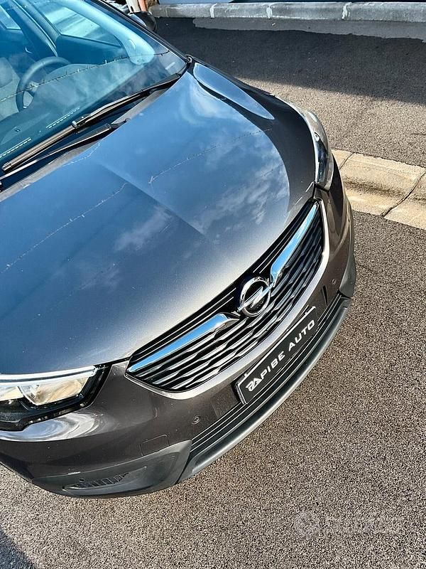 Usata Opel Crossland X 83 CV (61 kW) 2019 Grigio SUV
