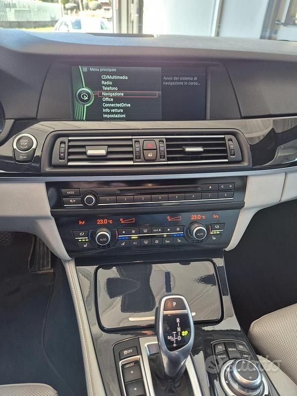 Usata BMW 530 258 CV (189 kW) 2012 Grigio Station wagon