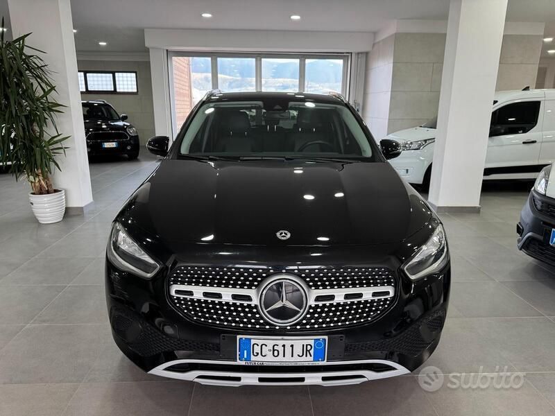 Usata Mercedes GLA180 116 CV (85 kW) 2020 Nero SUV