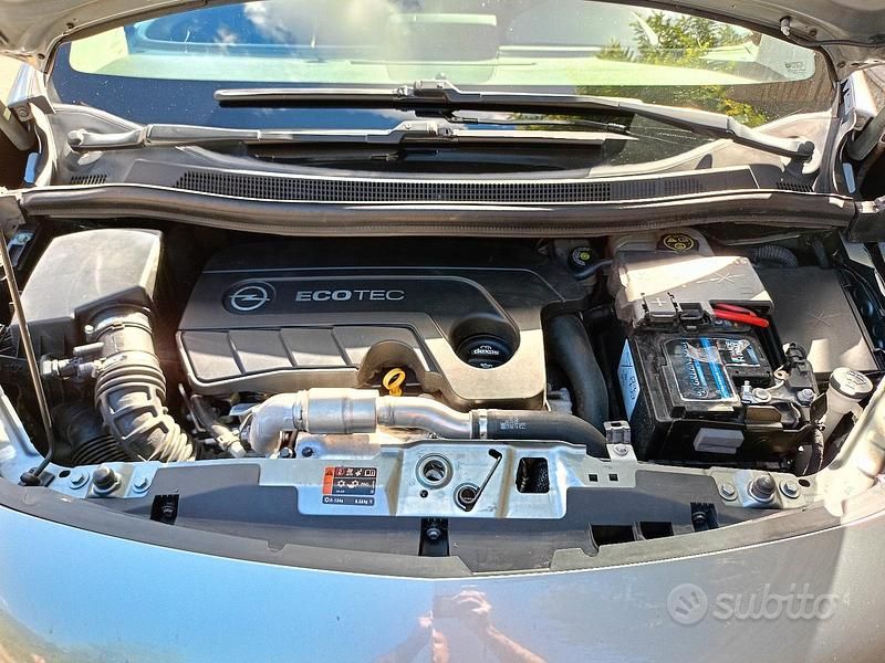 Usata Opel Meriva 110 CV (80 kW) 2014 Grigio Monovolume