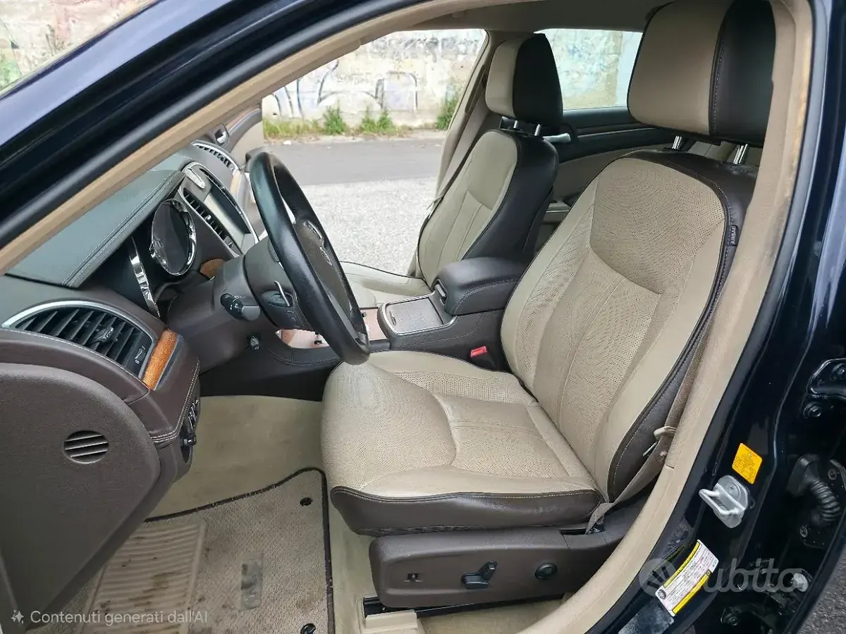 Usata Lancia Thema 239 CV (175 kW) 2012 Blu Berlina