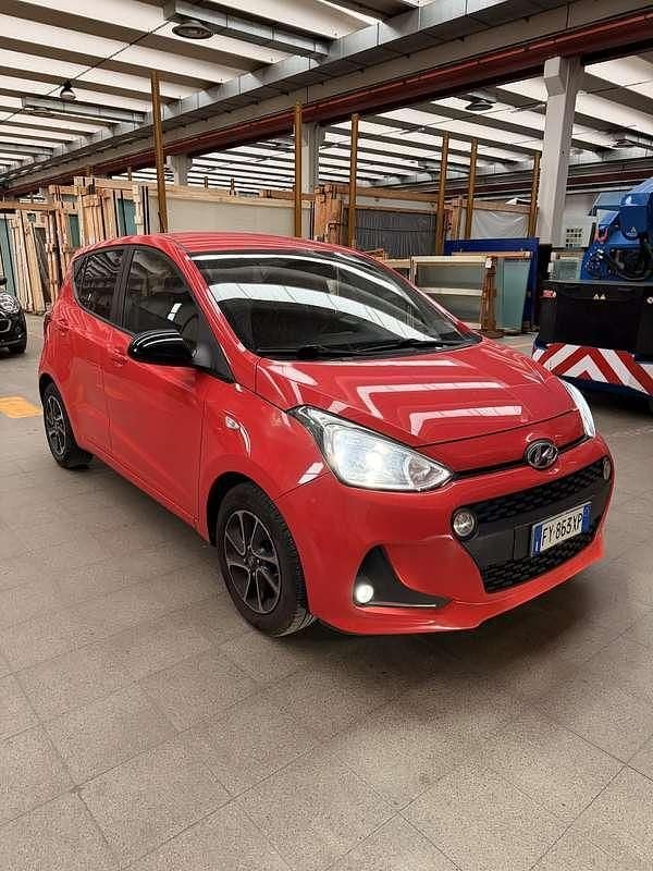 Usata Hyundai i10 67 CV (49 kW) 2019 Rosso Utilitaria