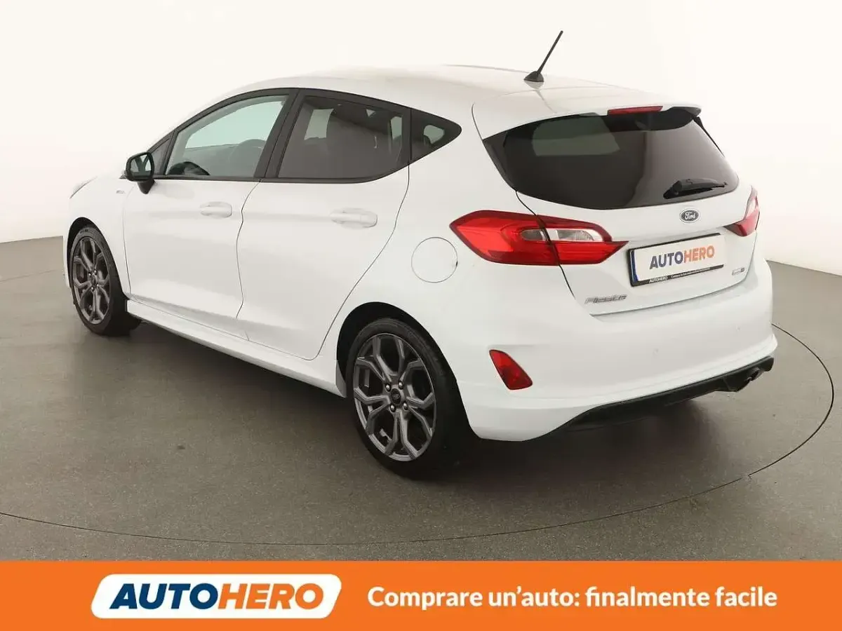 Usata Ford Fiesta ST-Line 125 CV (91 kW) 2021 Bianco Utilitaria