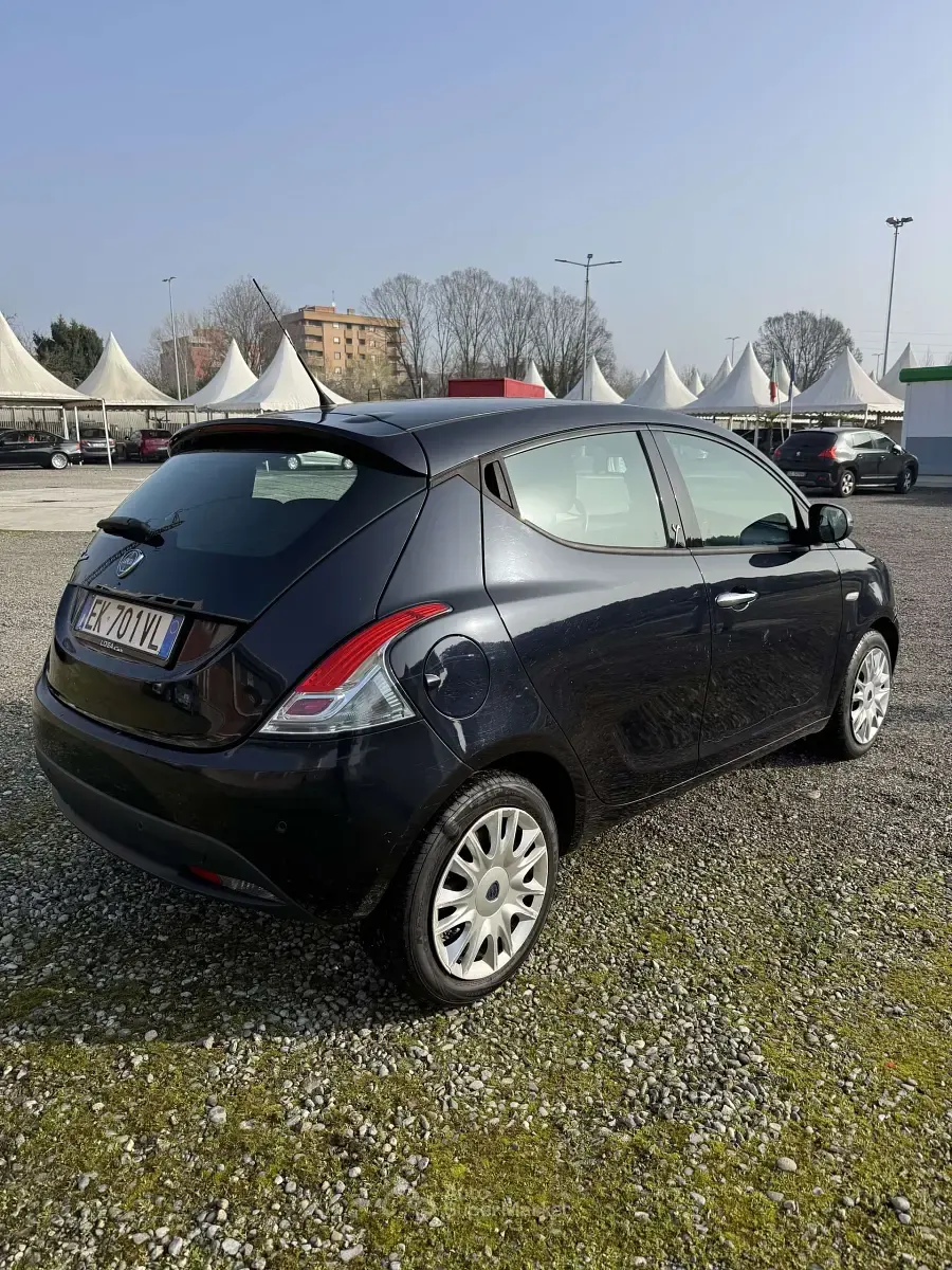 Usata Lancia Ypsilon Gold 86 CV (63 kW) 2011 Other Utilitaria