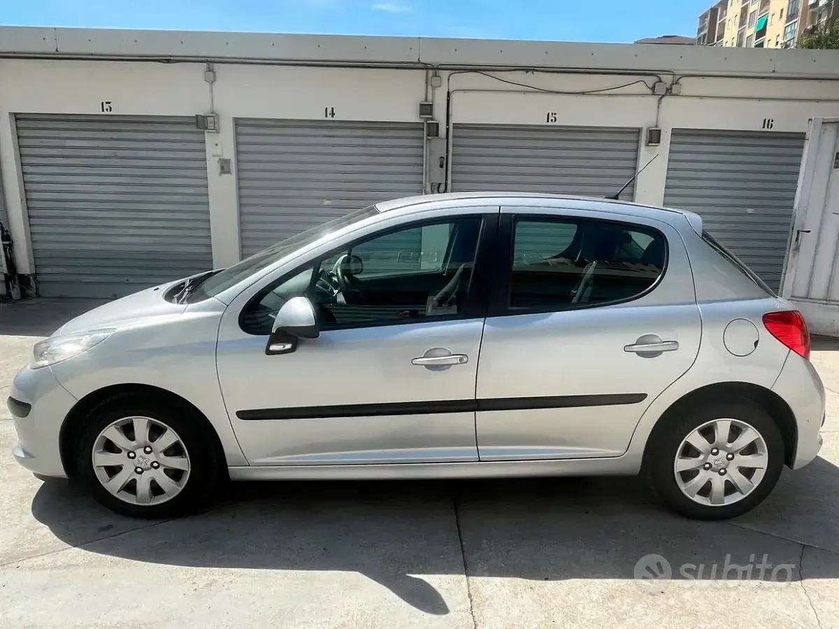 Usata Peugeot 207 95 CV (69 kW) 2009 Grigio Berlina