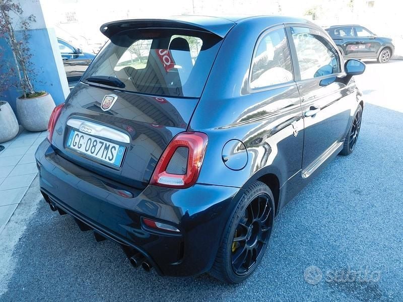 Usata Abarth 595 Turismo 165 CV (121 kW) 2021 Nero Berlina