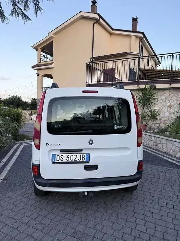 Usata Renault Kangoo Expression 95 CV (69 kW) 2009 Monovolume