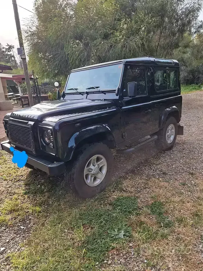 Usata Land Rover Defender 122 CV (89 kW) 2009 Nero SUV
