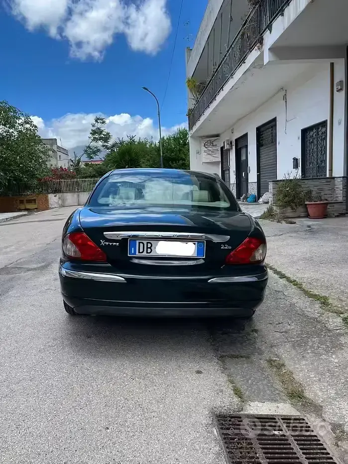 Usata Jaguar X-type 145 CV (106 kW) 2006 Verde Berlina