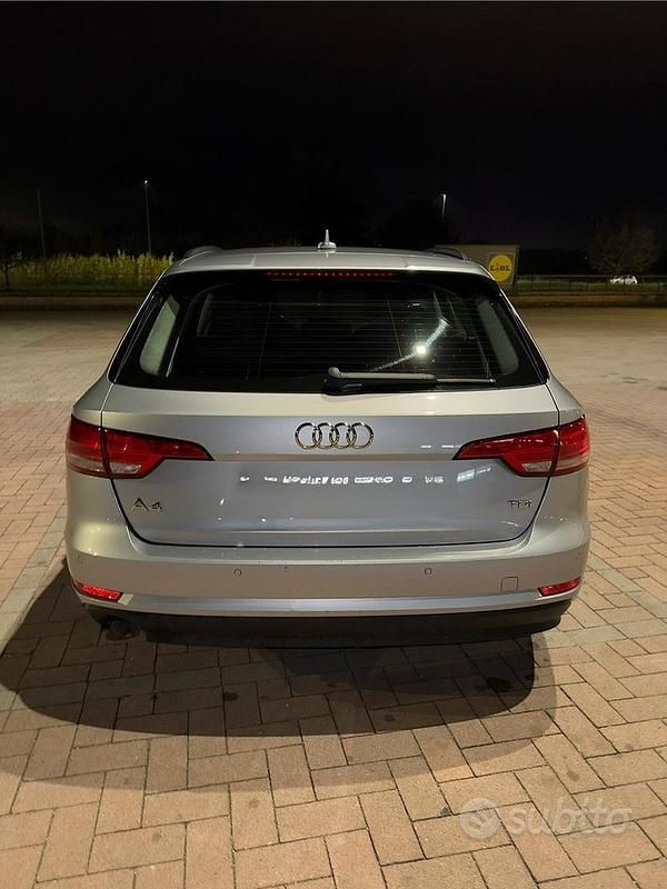 Usata Audi A4 Advanced 150 CV (110 kW) 2015 Grigio Station wagon