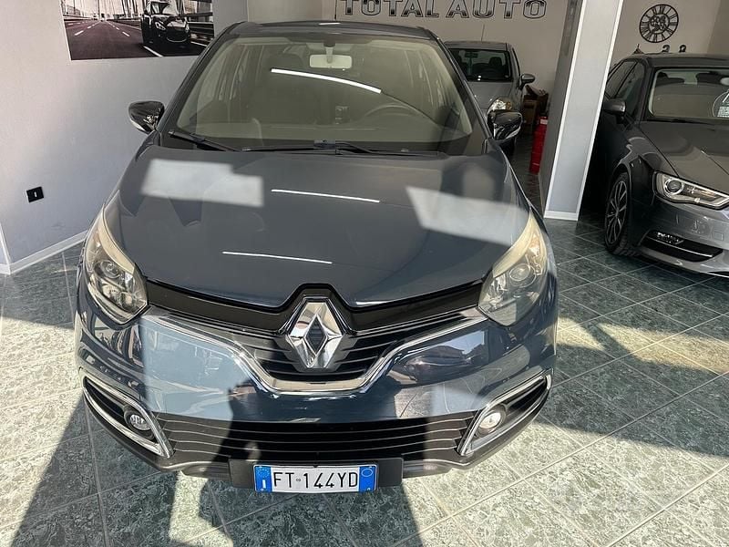 Usata Renault Captur 90 CV (66 kW) 2015 Blu SUV