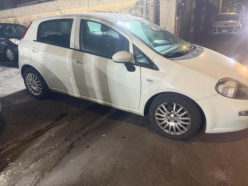 Usata Fiat Punto Street 95 CV (69 kW) 2017 Bianco Berlina