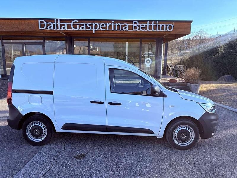 Usata Renault Kangoo 95 CV (69 kW) 2022 Bianco Monovolume