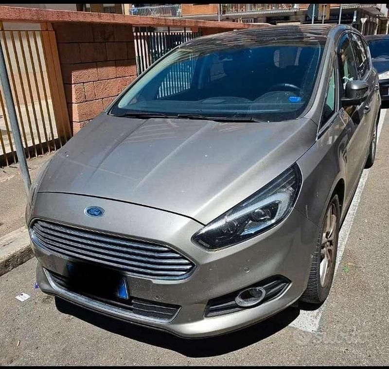 Usata Ford S-MAX S 180 CV (132 kW) 2015 Grigio Monovolume