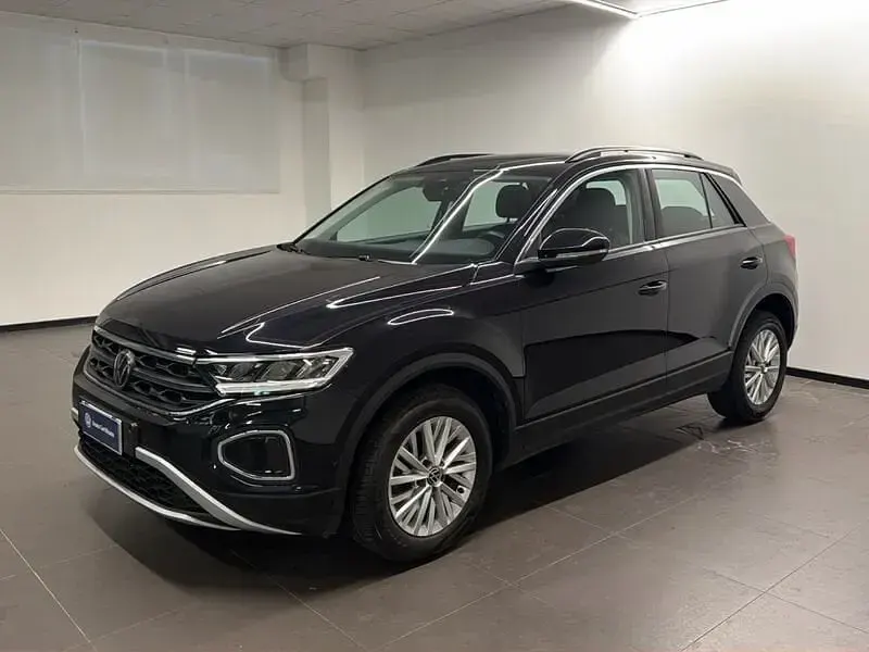 Usata VW T-Roc Life 116 CV (85 kW) 2023 Nero SUV