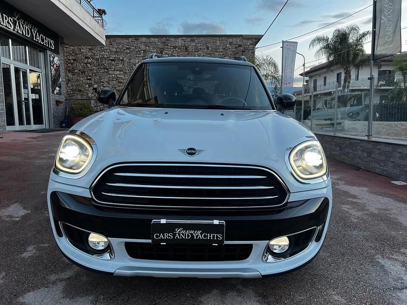 Käytetty Mini Cooper D Countryman 149 HP (109 kW) 2019 Valkoinen Katumaasturi