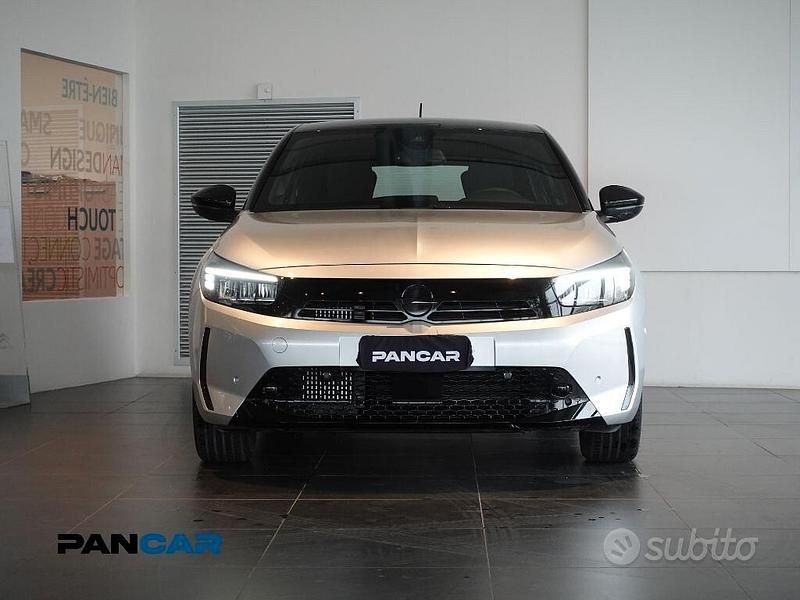 Usata Opel Corsa 101 CV (74 kW) 2025 Grigio Berlina