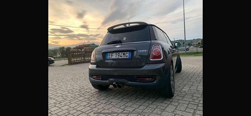 Begagnad Mini Cooper S 184 HK (135 kW) 2010 Halvkombi