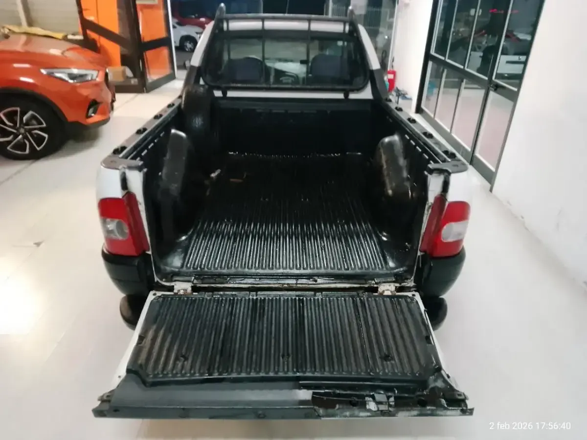 Usata Fiat Strada 84 CV (61 kW) 2007 Bianco Pick-up