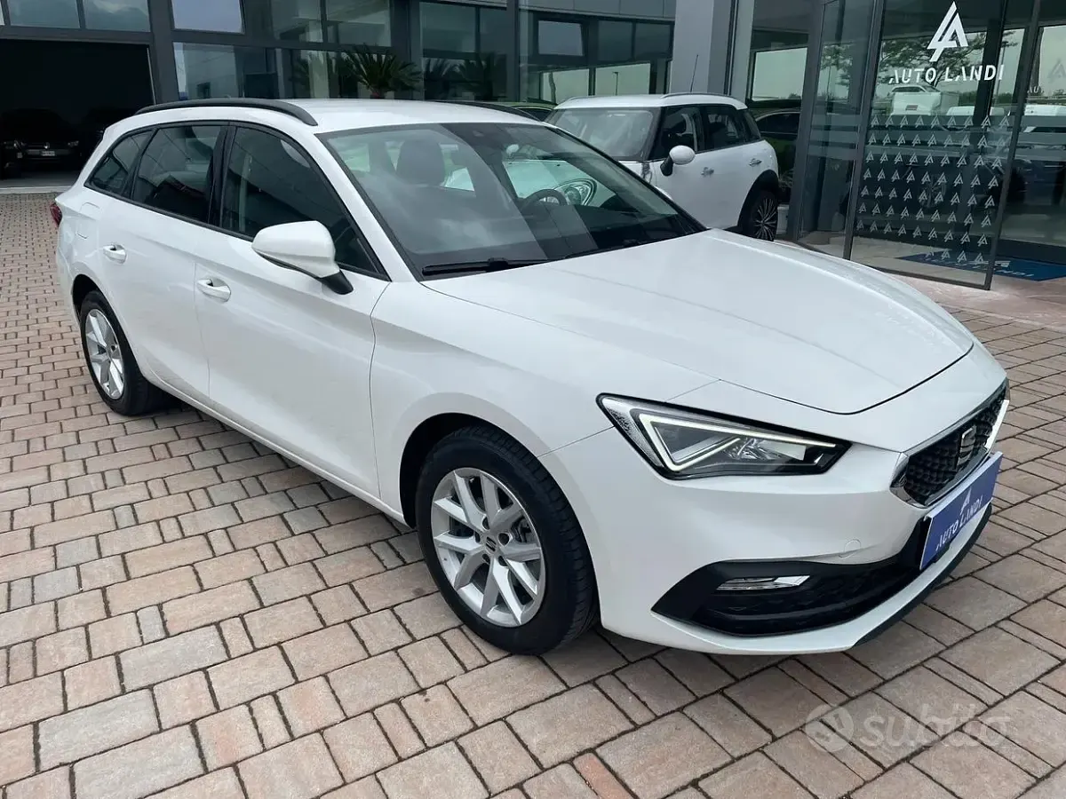 Usata Seat Leon Business 90 CV (66 kW) 2023 Bianco Station wagon