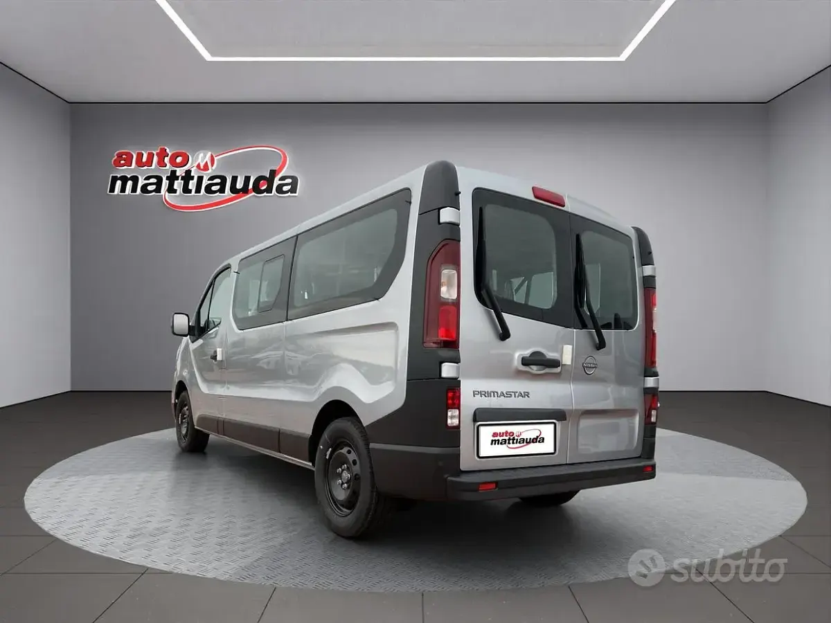 Neu Nissan Primastar Acenta 150 PS (110 kW) 2026 Grau Van / Kleinbus