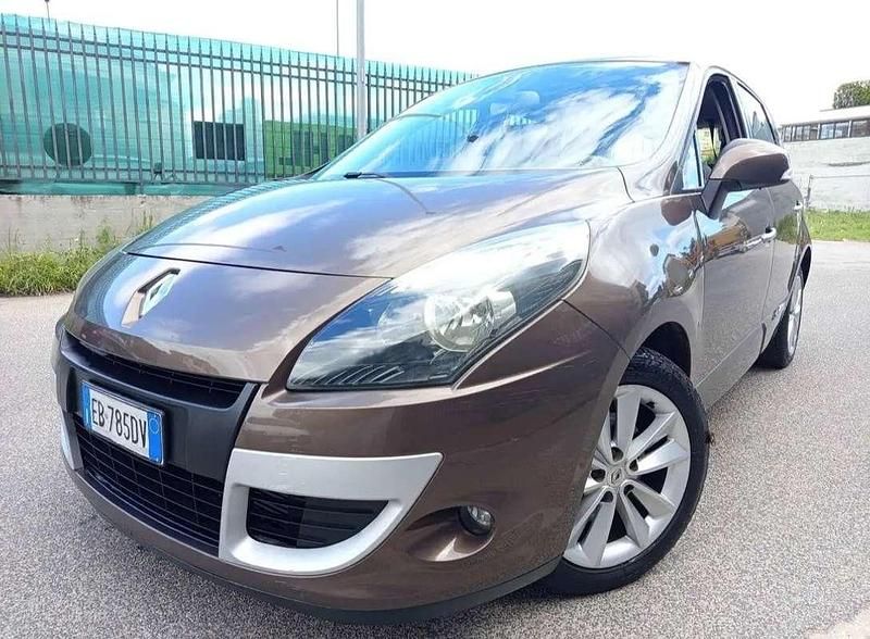 Usata Renault Scénic III Dynamique 110 CV (80 kW) 2010 Monovolume