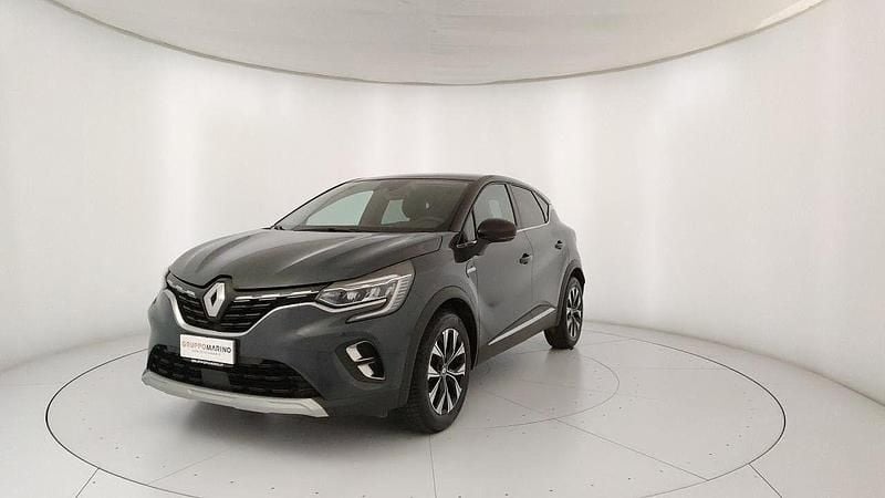 Usata Renault Captur Techno 100 CV (73 kW) 2023 Blu SUV