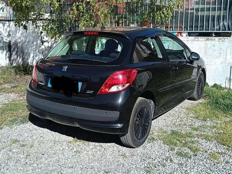 Usata Peugeot 207 73 CV (53 kW) 2010 Berlina