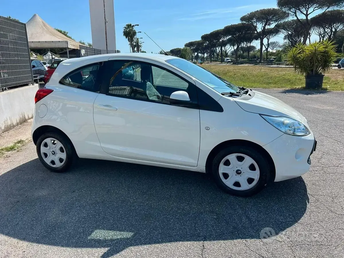 Usata Ford Ka 69 CV (50 kW) 2014 Bianco Berlina