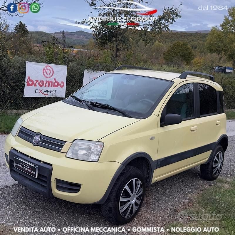Usata Fiat Panda 4x4 Climbing 74 CV (54 kW) 2008 Giallo Utilitaria