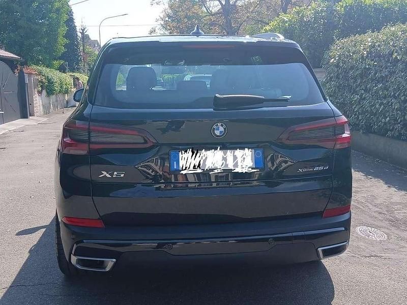 Usata BMW X5 231 CV (169 kW) 2023 Nero SUV