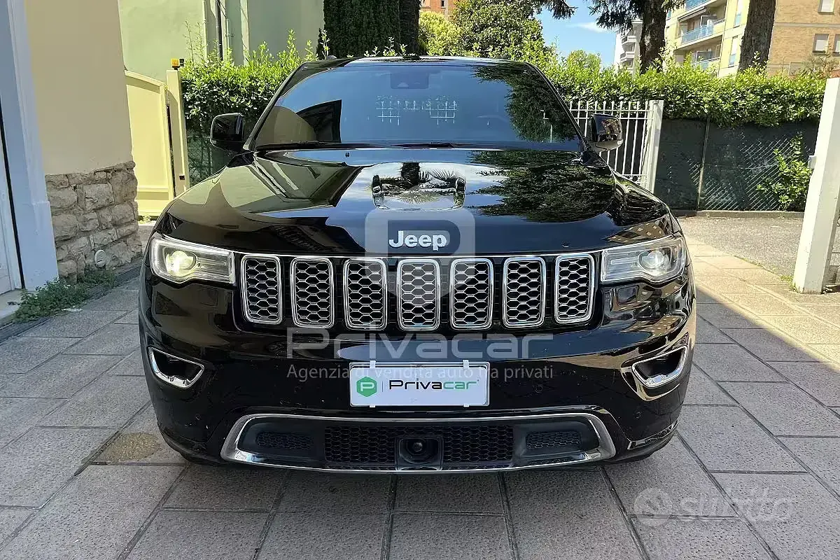 Usata Jeep Grand Cherokee Overland 250 CV (183 kW) 2017 Nero SUV