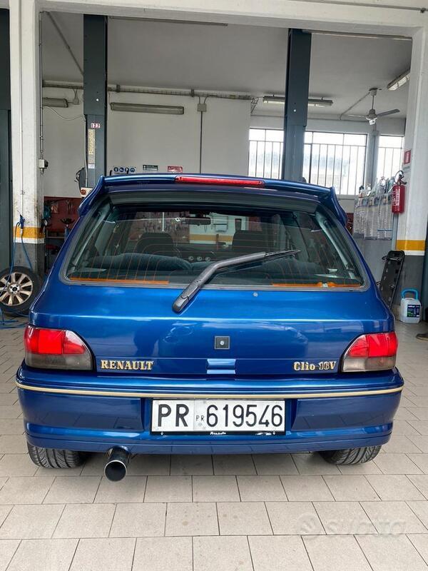 Usato 1992 Renault Clio 1.8 Benzin 135 CV (13.900 €)