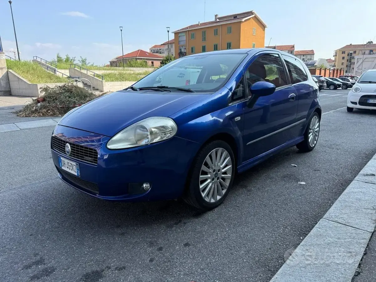 Usata Fiat Grande Punto 95 CV (69 kW) 2007 Utilitaria