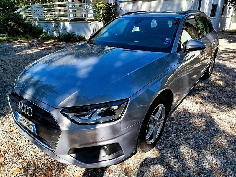 Usata Audi A4 Ambiente 163 CV (119 kW) 2021 Argento Station wagon